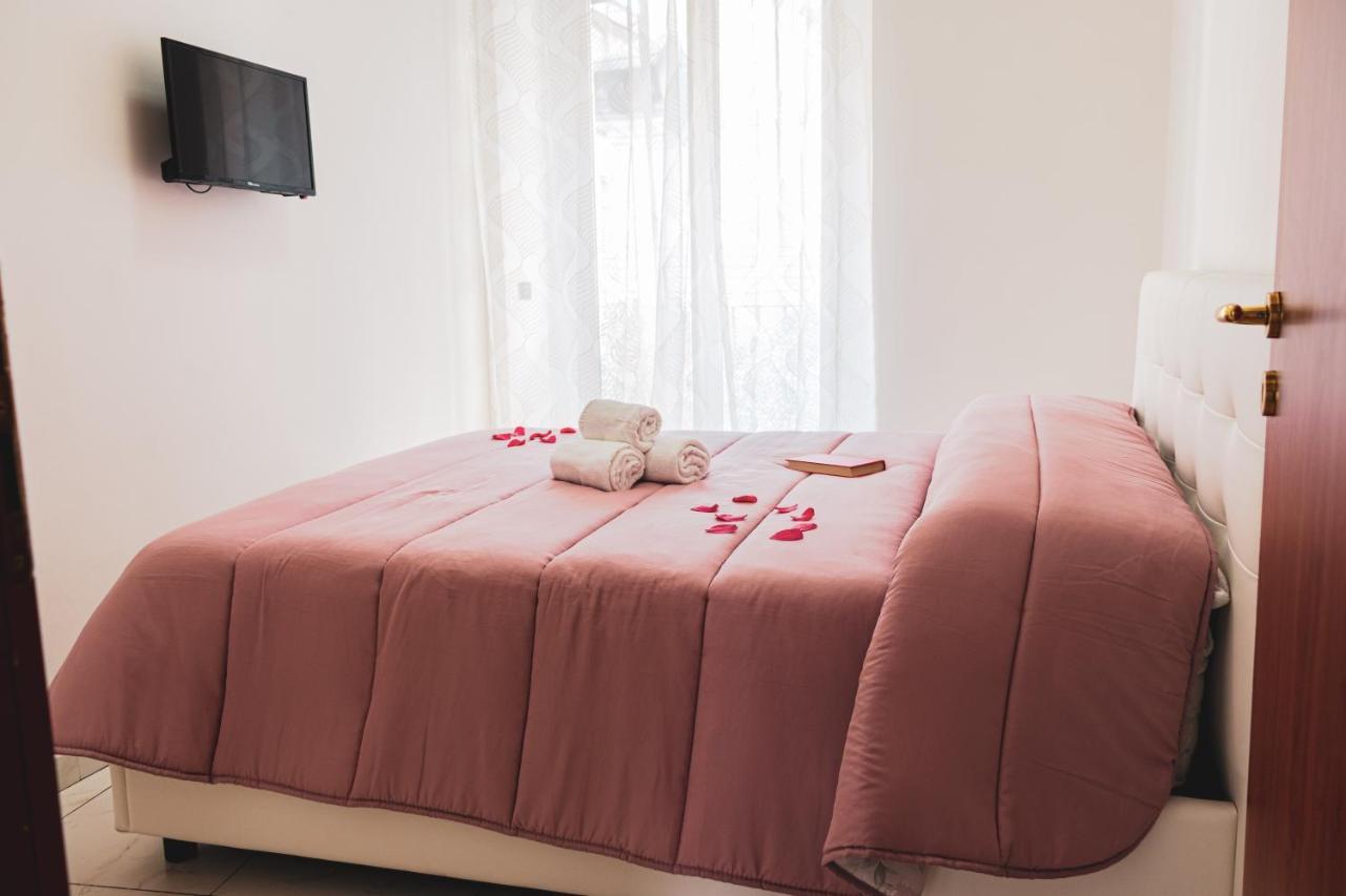 Historical Center Duomo Suite Наполи Екстериор снимка
